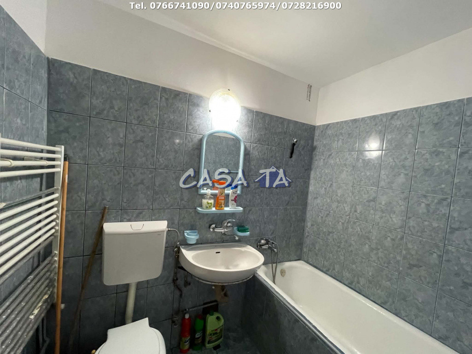 Garsoniera Confort 1, Etaj 4,  Strada Revolutiei