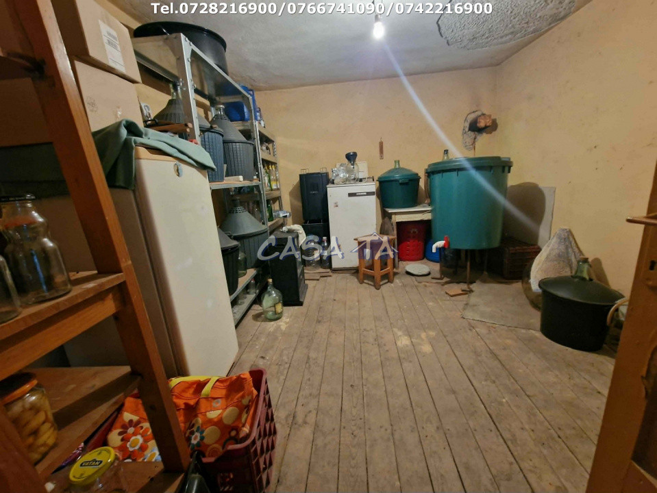Casa situata în Arcani - Sănătești  