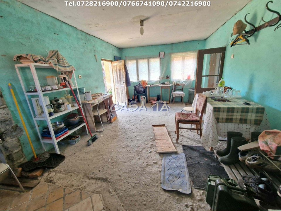Casa situata în Arcani - Sănătești  