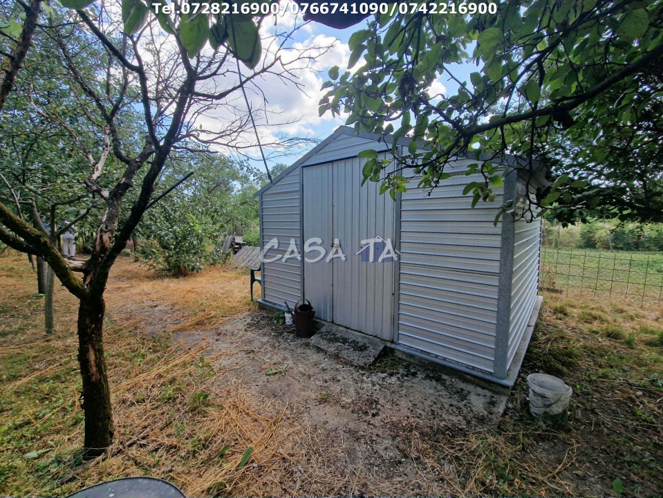 Casa situata în Arcani - Sănătești  