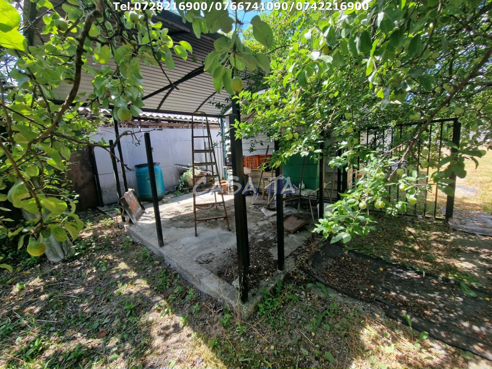 Casa situata în Arcani - Sănătești  
