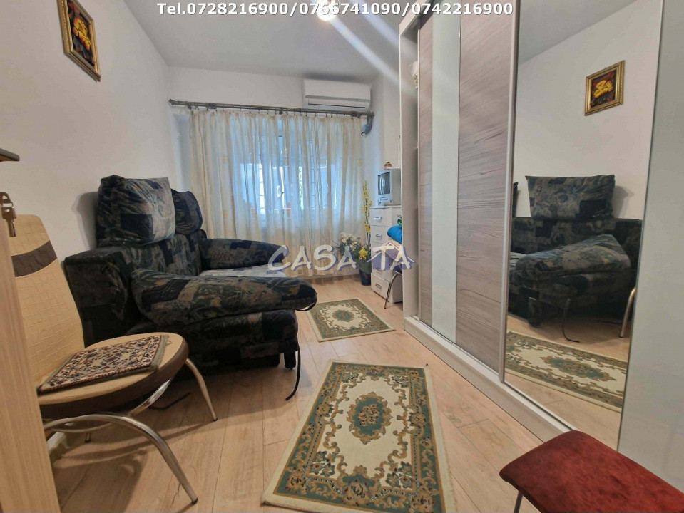 Apartament 4 camere, situat în Târgu Jiu, Bld C-tin Brancusi (Ultracentral)