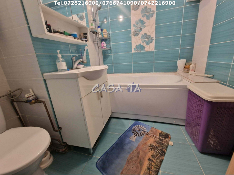 Apartament 4 camere, situat în Târgu Jiu, Bld C-tin Brancusi (Ultracentral)