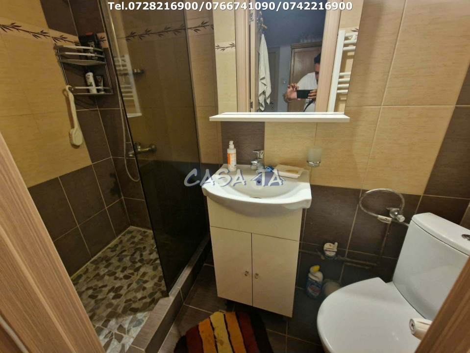 Apartament 4 camere, situat în Târgu Jiu, Bld C-tin Brancusi (Ultracentral)