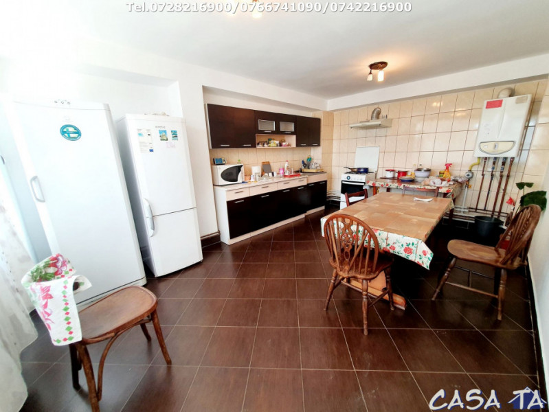  Casa in Targu Jiu, Romanesti 