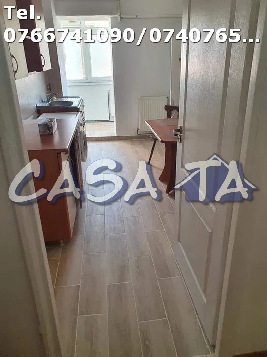 Apartament 3 Camere, Etaj 1, Victoriei - Zona Pietonala