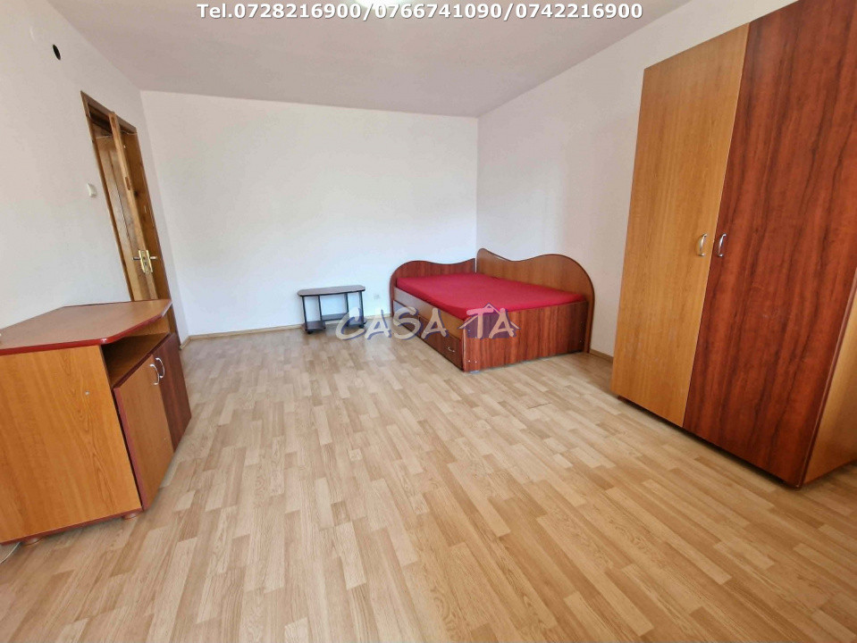Închiriere apartament 3 camere, Str.Zambilelor
