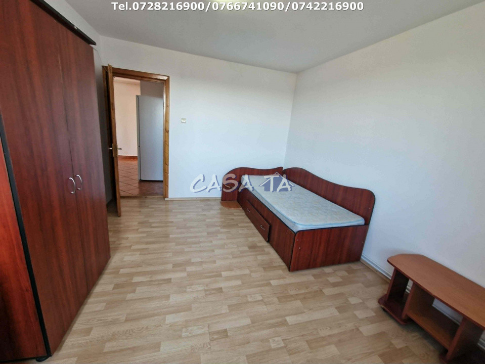 Închiriere apartament 3 camere, Str.Zambilelor