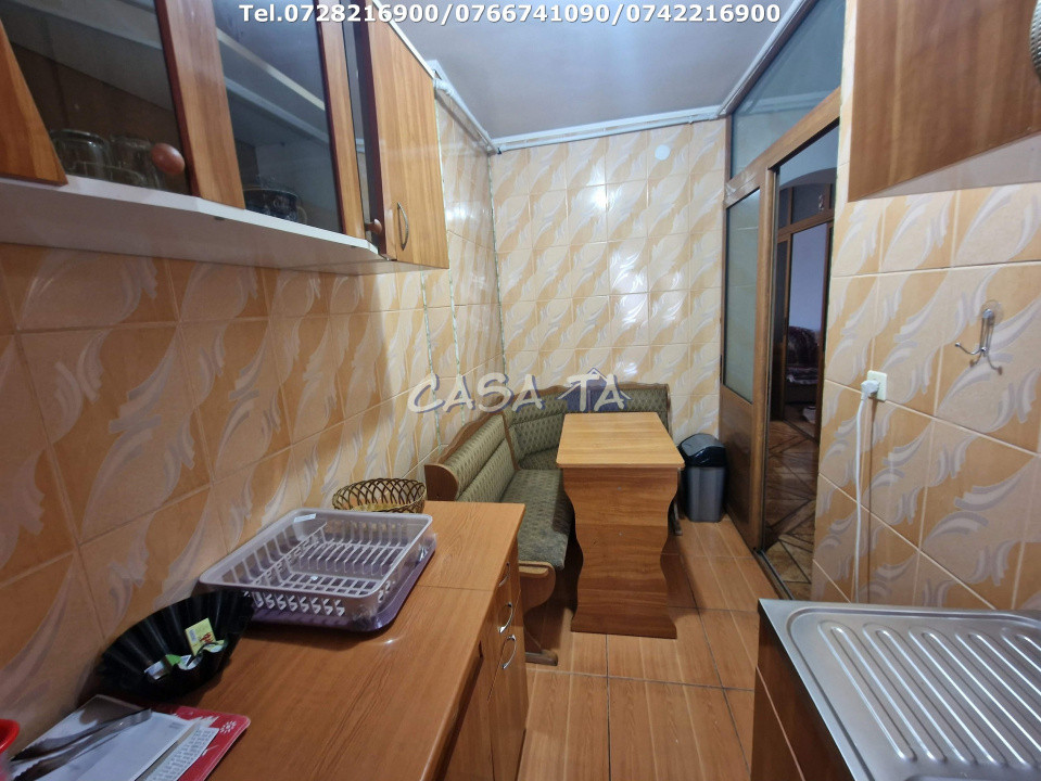 Închiriere apartament 3 camere, situat în Târgu Jiu, Bld Republicii