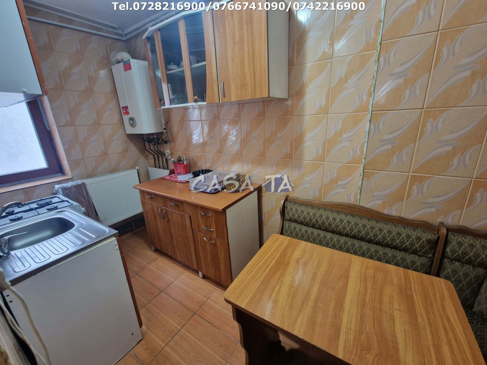 Închiriere apartament 3 camere, situat în Târgu Jiu, Bld Republicii