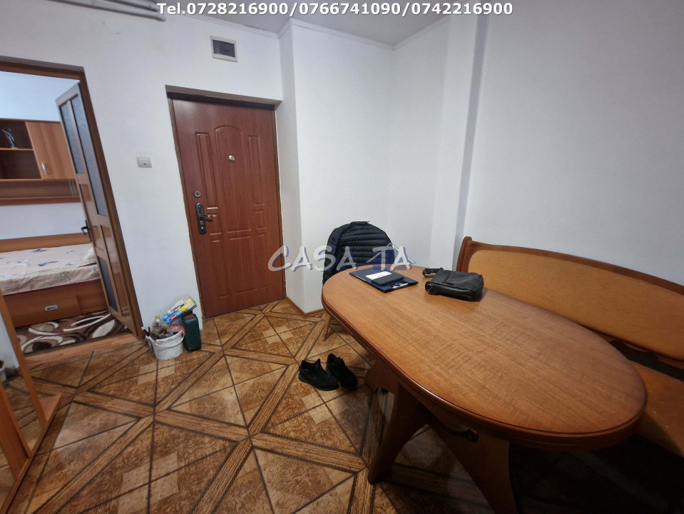 Închiriere apartament 3 camere, situat în Târgu Jiu, Bld Republicii