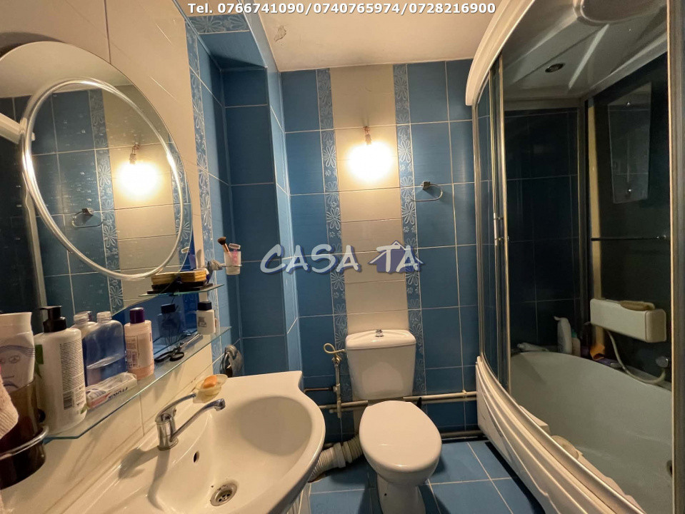 Apartament 4 Camere, Etaj 2, Strada Victoriei