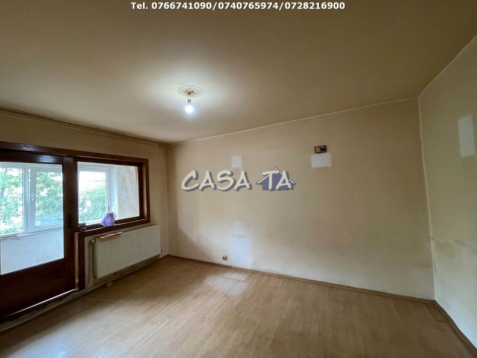 Garsoniera Confort 1, Etaj 1, Strada Comuna din Paris - Targu Jiu