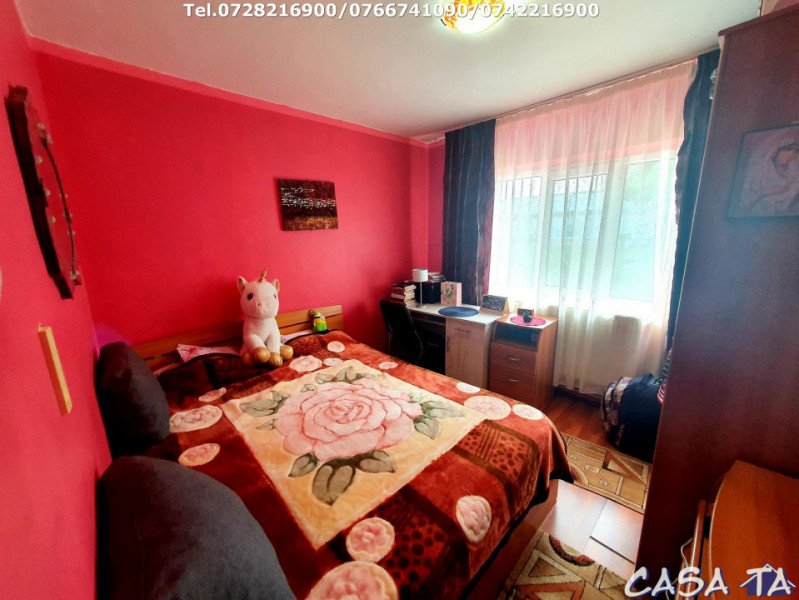 Apartament 4 camere, situat în Târgu Jiu, Str.Savinesti
