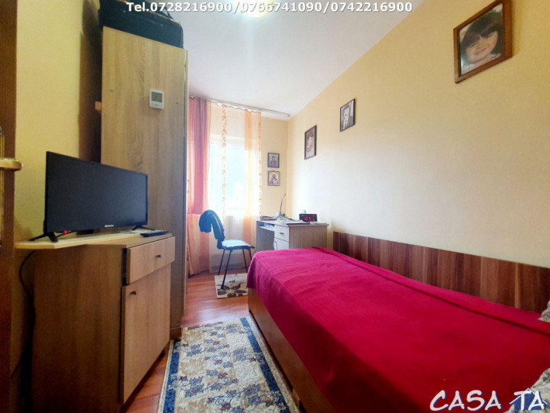 Apartament 4 camere, situat în Târgu Jiu, Str.Savinesti