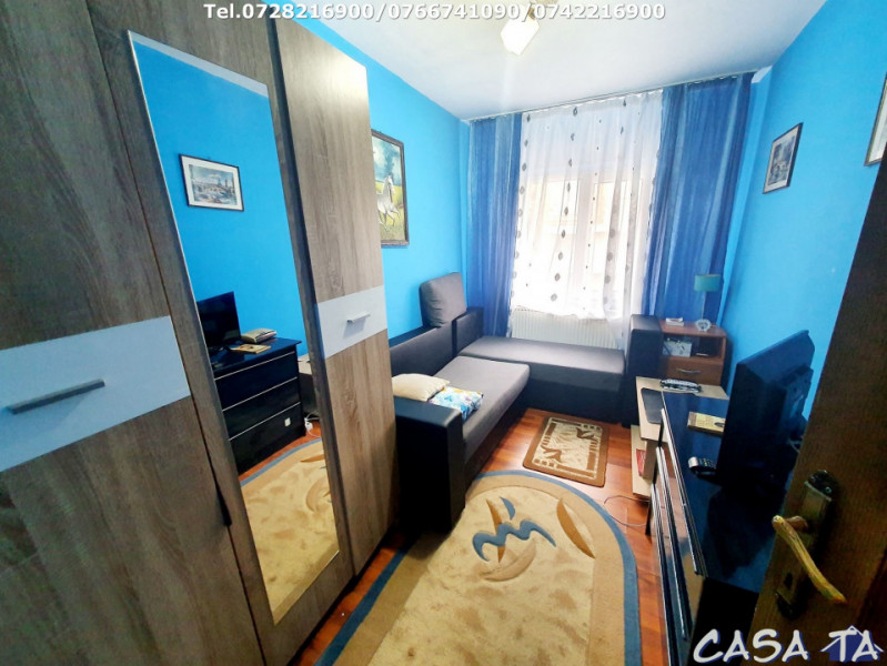 Apartament 4 camere, situat în Târgu Jiu, Str.Savinesti