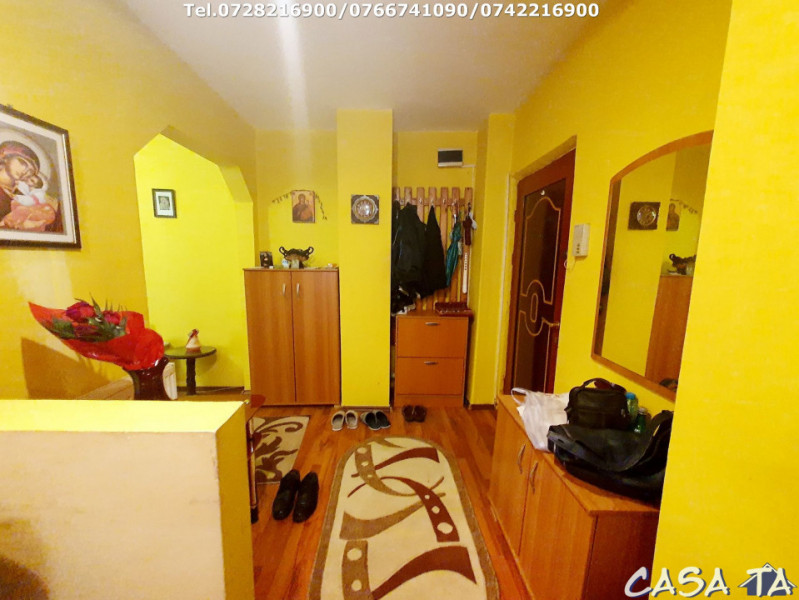 Apartament 4 camere, situat în Târgu Jiu, Str.Savinesti