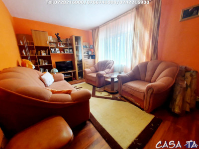 Apartament 4 camere, situat în Târgu Jiu, Str.Savinesti