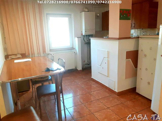 Apartament 3 camere ,Str Comuna din Paris