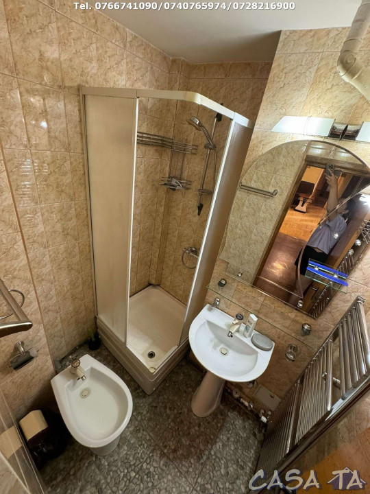Apartament 5 Camere, Etaj 5/8, Bulevardul Republicii - Zona Garii.