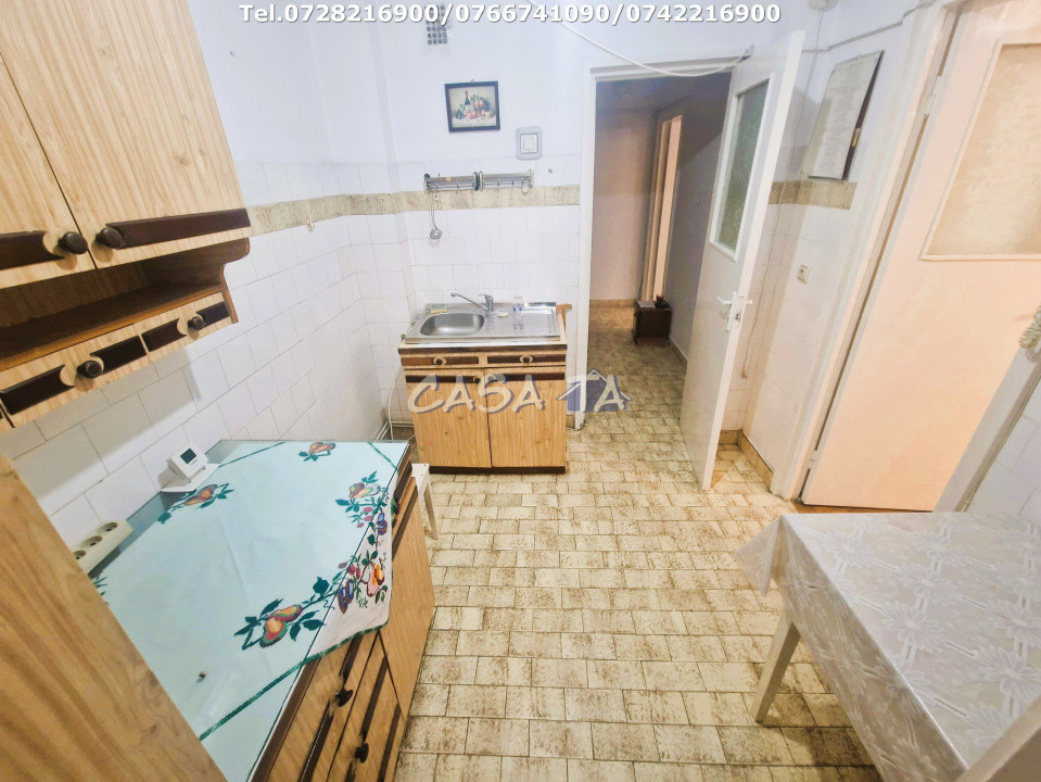 Apartament 3 camere, situat în Târgu Jiu, Str. Nicolae Bălcescu 