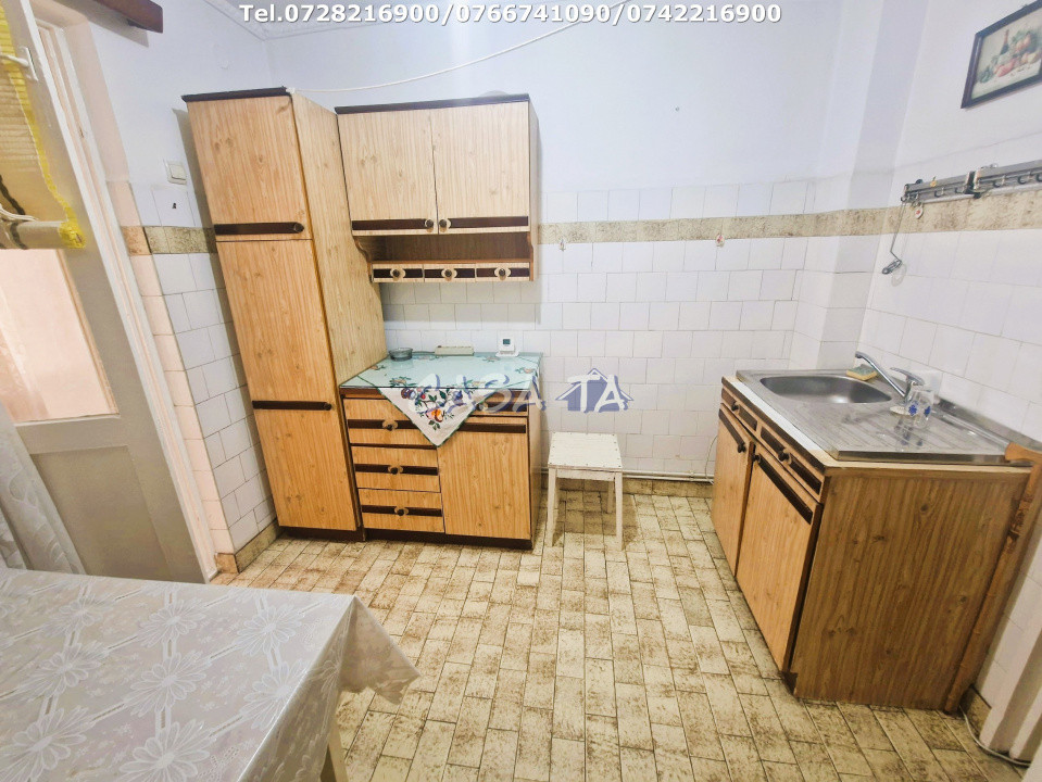 Apartament 3 camere, situat în Târgu Jiu, Str. Nicolae Bălcescu 