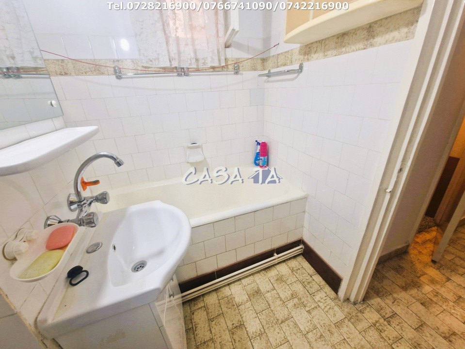 Apartament 3 camere, situat în Târgu Jiu, Str. Nicolae Bălcescu 