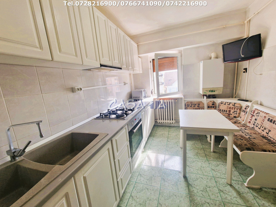 Închiriere apartament 3 camere , situat în Târgu Jiu, Str 23 August