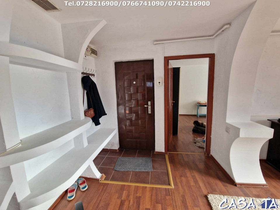 Închiriere apartement 2 camere Zona 8 Mai, Str.Ioan Slavici
