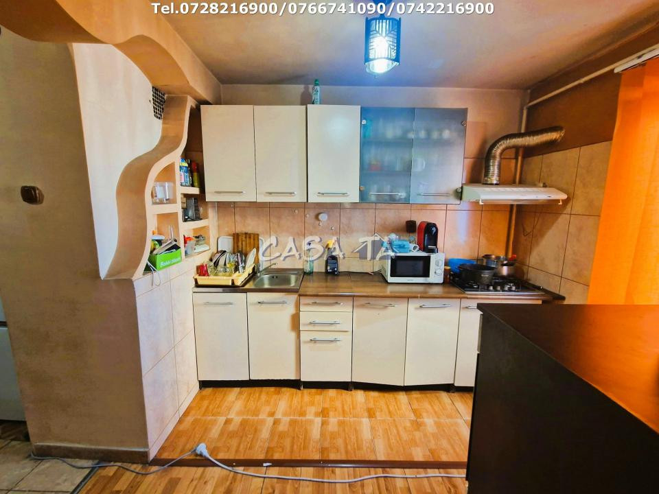 Apartament 3 camere, situat în Târgu Jiu, Aleea Teilor