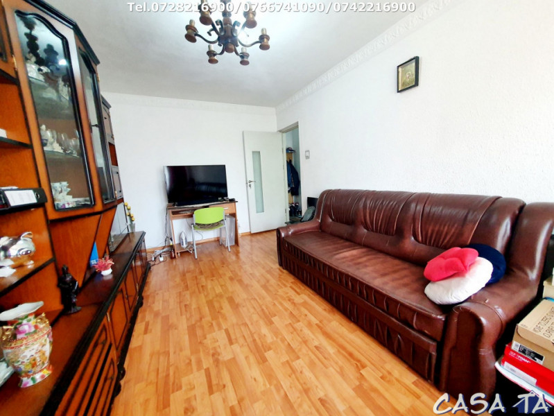 Apartament 3 camere ,situat în Târgu Jiu, Str Agriculturii