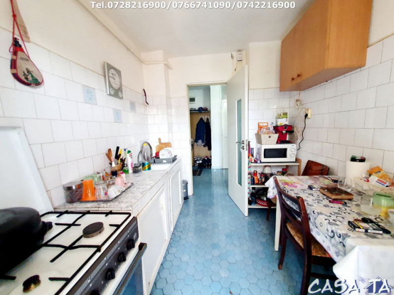 Apartament 3 camere ,situat în Târgu Jiu, Str Agriculturii