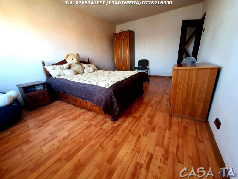 Apartament 3 Camere, Etaj 4, Strada 22 Decembrie 1989