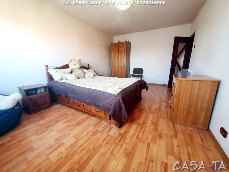Apartament 3 Camere, Etaj 4, Strada 22 Decembrie 1989