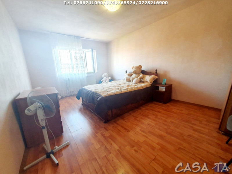 Apartament 3 Camere, Etaj 4, Strada 22 Decembrie 1989