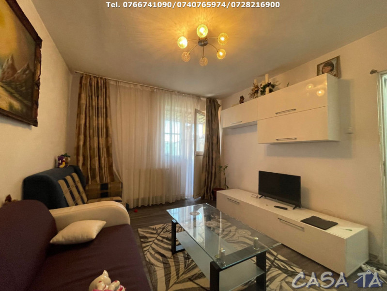 Apartament 3 Camere, Etaj 4, Strada Minerilor