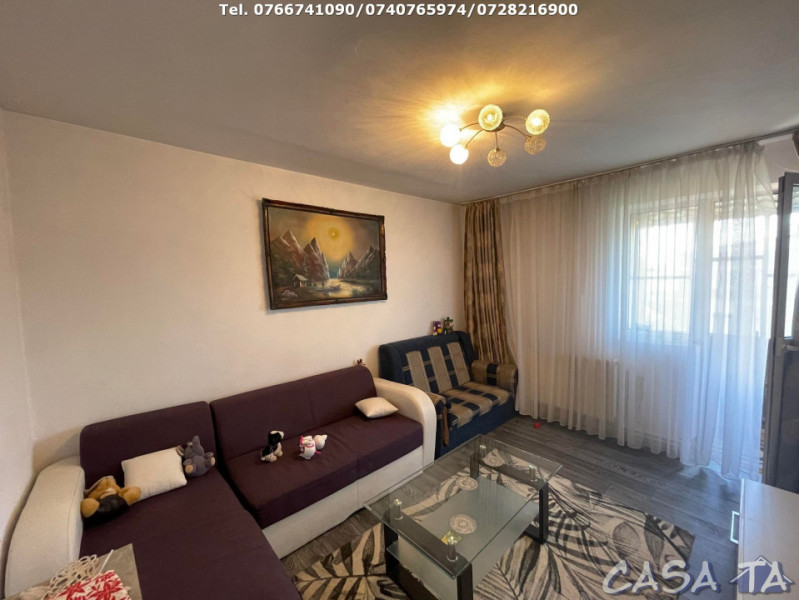 Apartament 3 Camere, Etaj 4, Strada Minerilor
