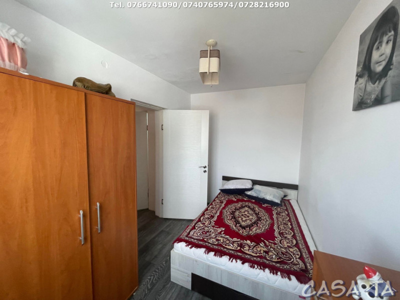 Apartament 3 Camere, Etaj 4, Strada Minerilor