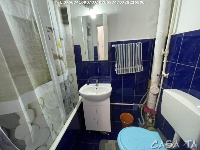 Apartament 3 Camere, Etaj 4, Strada Minerilor