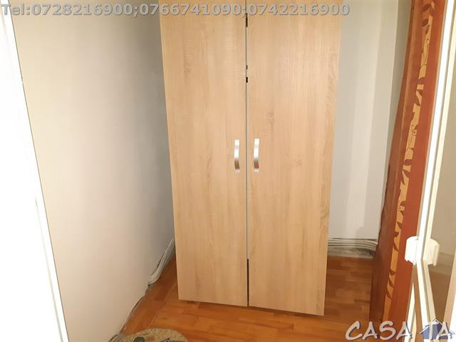 Garsoniera, situata în Târgu Jiu, Aleea Plopilor