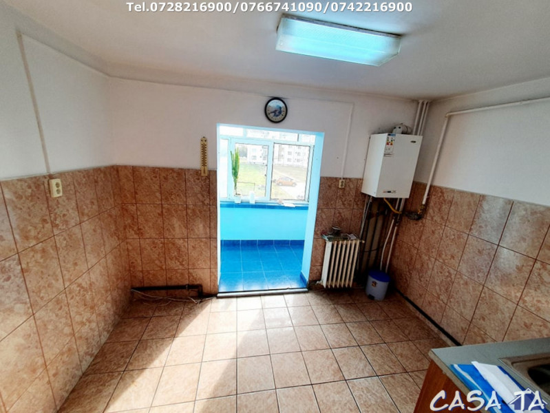  Apartament 3 camere ,situat în Motru, Str Primaveri