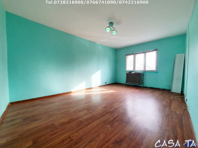  Apartament 3 camere ,situat în Motru, Str Primaveri