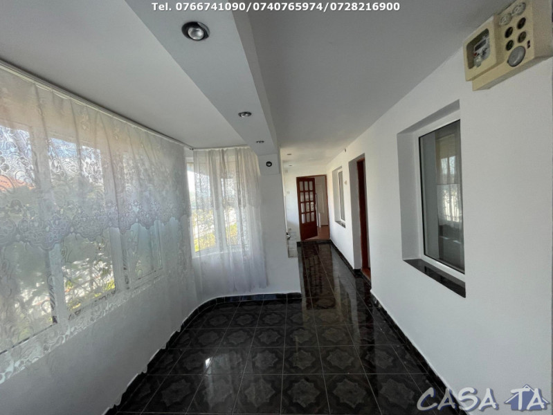 Casa 4 Camere si teren aferent (2200 mp), Strada Petresti, Targu Jiu