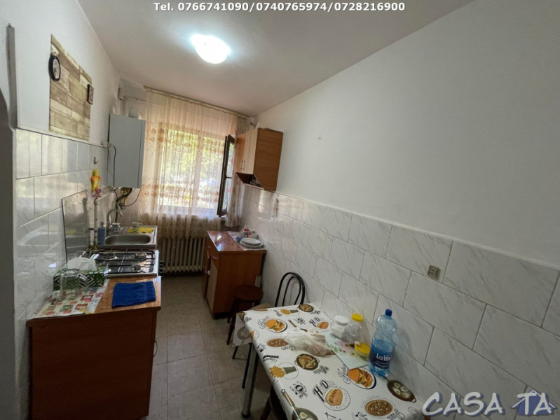 Apartament 2 Camere, Parter, Strada Zambilelor