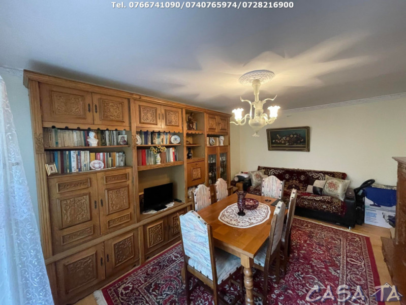 Apartament 3 Camere, Etaj 2, Strada Corneliu Coposu
