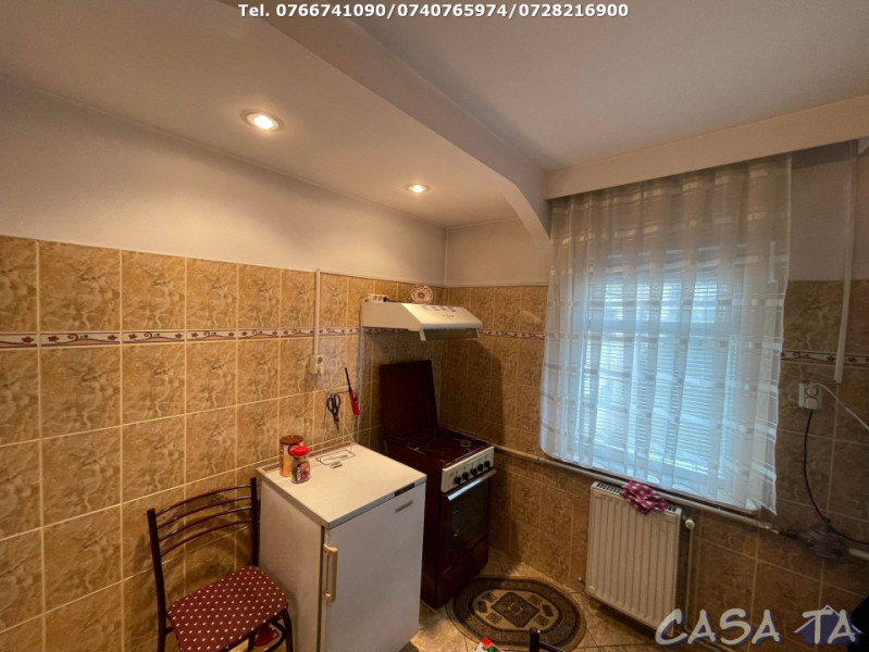 Apartament 3 Camere, Etaj 2, Strada Corneliu Coposu