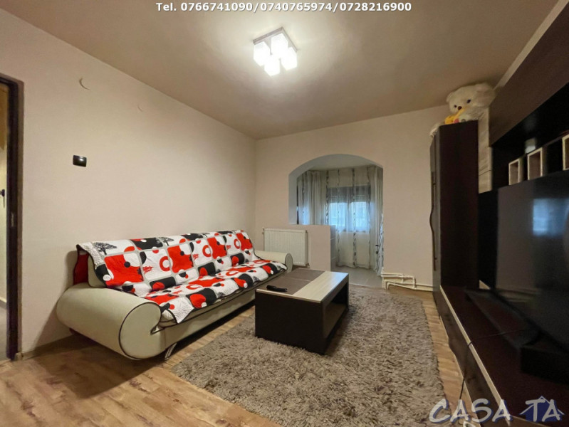 Apartament 2 Camere, Etaj 4, Strada Olari