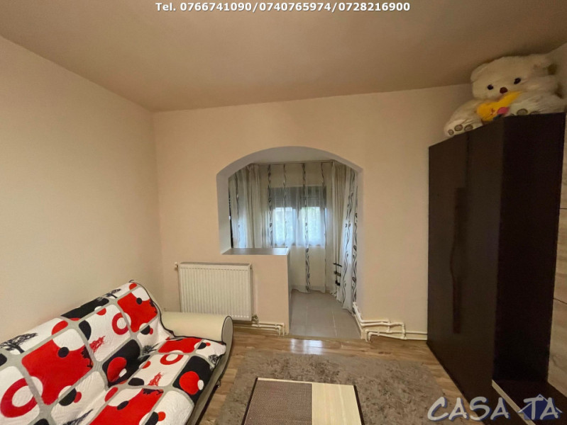 Apartament 2 Camere, Etaj 4, Strada Olari