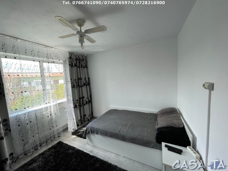 Apartament 3 Camere, Etaj 4, Strada Mioritei