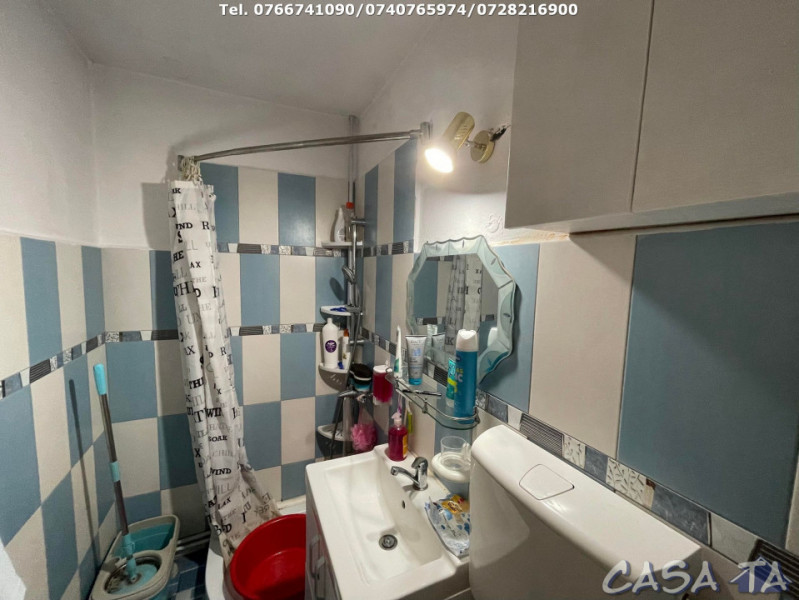 Apartament 3 Camere, Etaj 4, Strada Mioritei